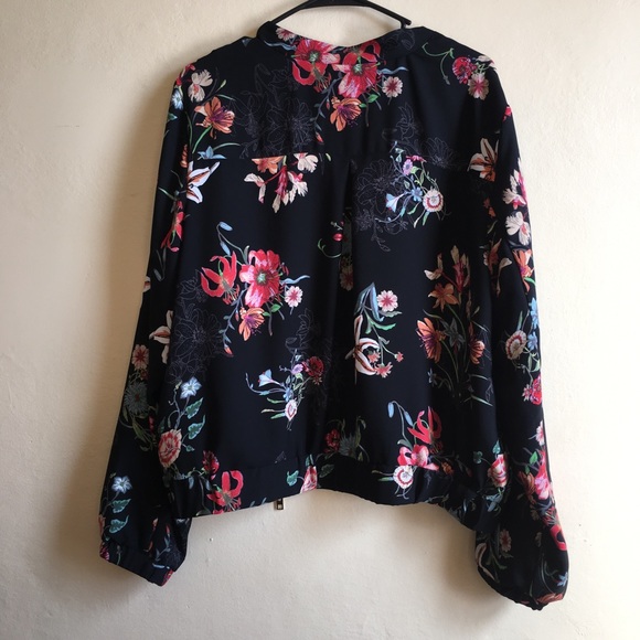SOLD Dalia floral print bomber jacket - Picture 3 of 7
